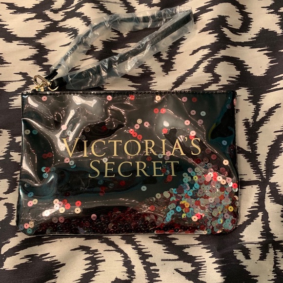 Victoria's Secret Handbags - NEW Victoria’s Secret Sequin Wristlet Victoria's Secret Handbags - NEW Victoria’s Secret Sequin Wristlet